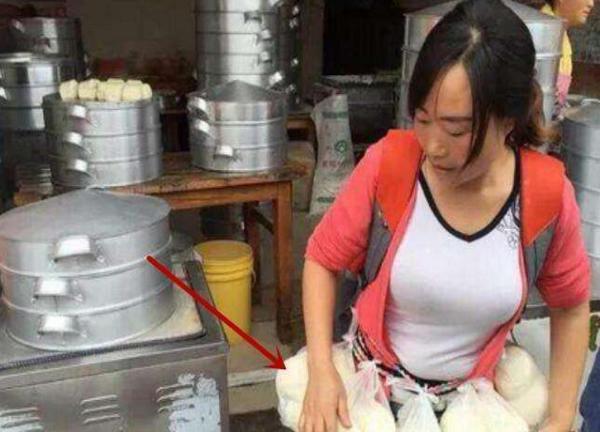 杭州女子爱心馒头不再送，只因人们实在太贪婪！