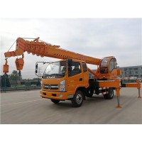 小型吊车、济宁通达、汽车吊价格厂家批发