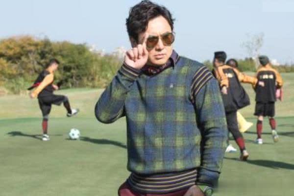 沈腾因作品摊上事，被国足要求道歉！网友神评论
